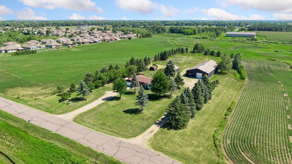 7385 322nd Street, Saint Joseph, MN 56374