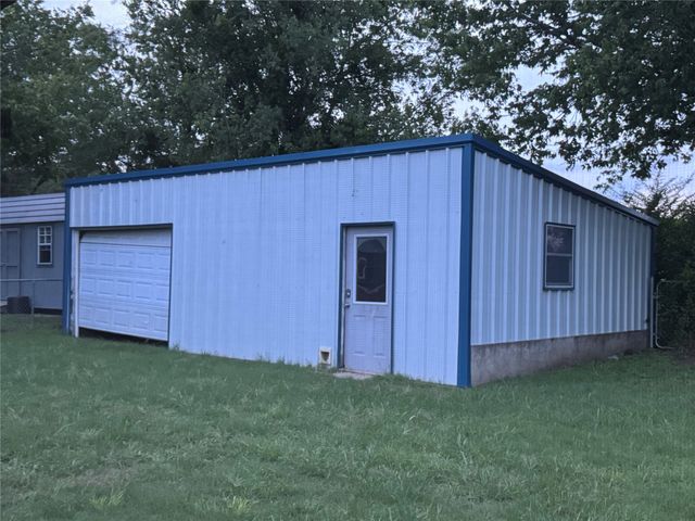 708 First, Hico, TX 76457