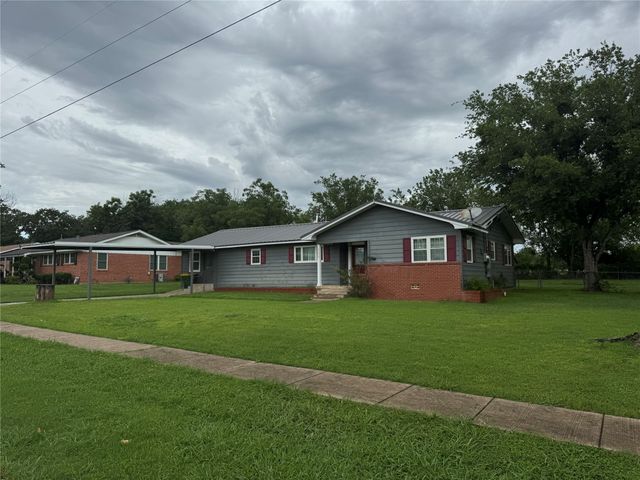 708 First, Hico, TX 76457