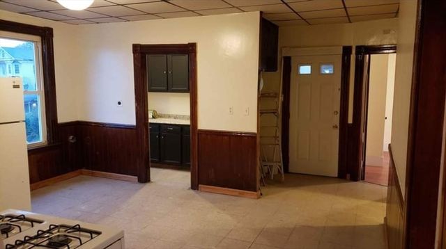 37 Vernon St 3, Worcester, MA 01610