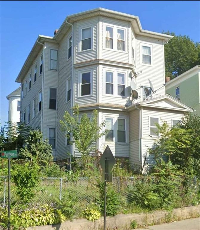 37 Vernon St 3, Worcester, MA 01610