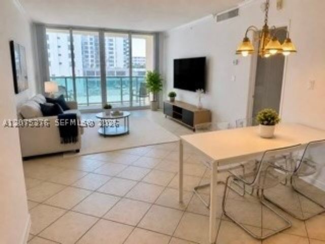 2501 S Ocean Dr 439, Hollywood, FL 33019