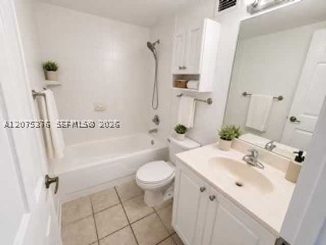 2501 S Ocean Dr 439, Hollywood, FL 33019