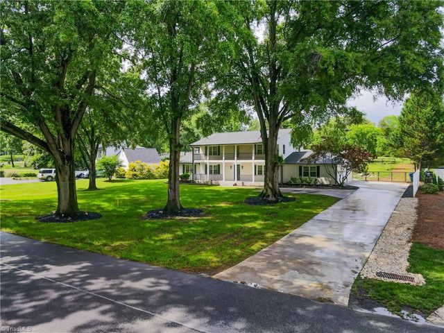 858 Riverbend Drive, Bermuda Run, NC 27006