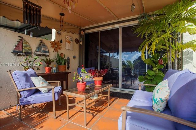 10449 SW 78th St, Miami, FL 33173