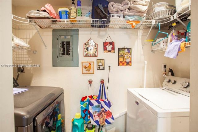 10449 SW 78th St, Miami, FL 33173