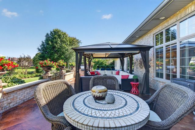 25118 W McMillin Drive, Channahon, IL 60410