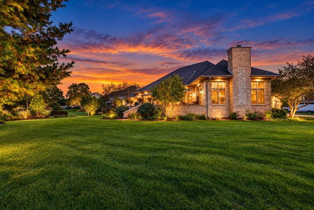 25118 W McMillin Drive, Channahon, IL 60410