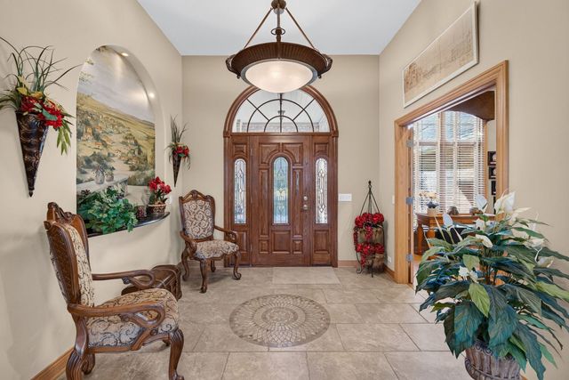 25118 W McMillin Drive, Channahon, IL 60410
