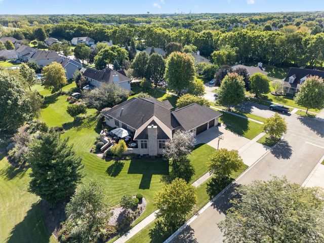 25118 W McMillin Drive, Channahon, IL 60410