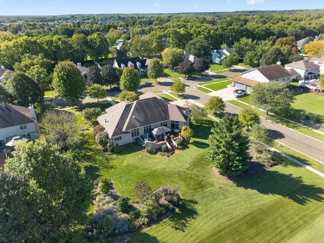 25118 W McMillin Drive, Channahon, IL 60410