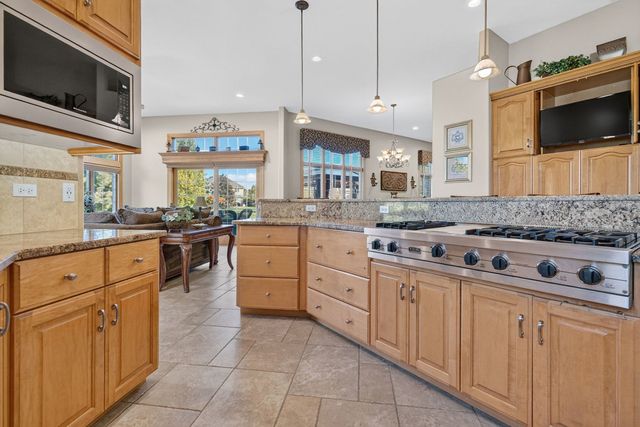 25118 W McMillin Drive, Channahon, IL 60410