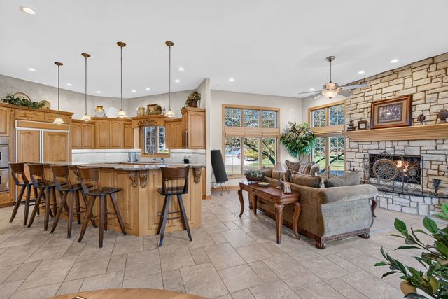 25118 W McMillin Drive, Channahon, IL 60410