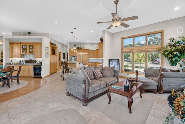 25118 W McMillin Drive, Channahon, IL 60410