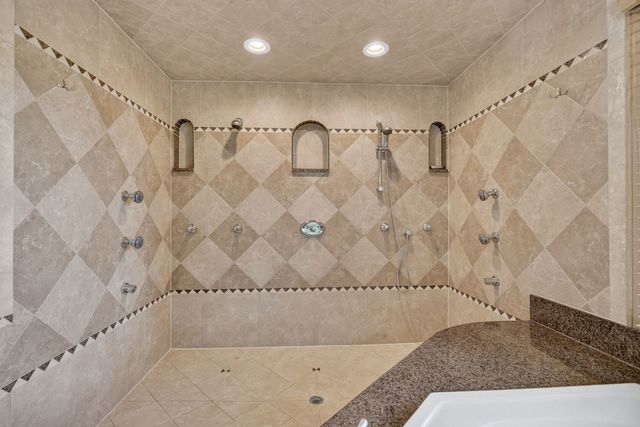 25118 W McMillin Drive, Channahon, IL 60410