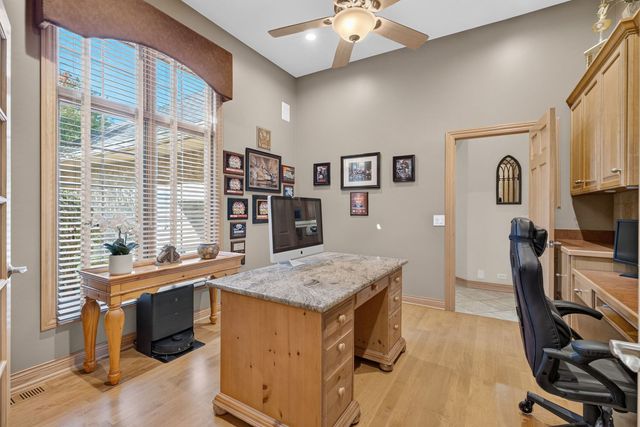 25118 W McMillin Drive, Channahon, IL 60410