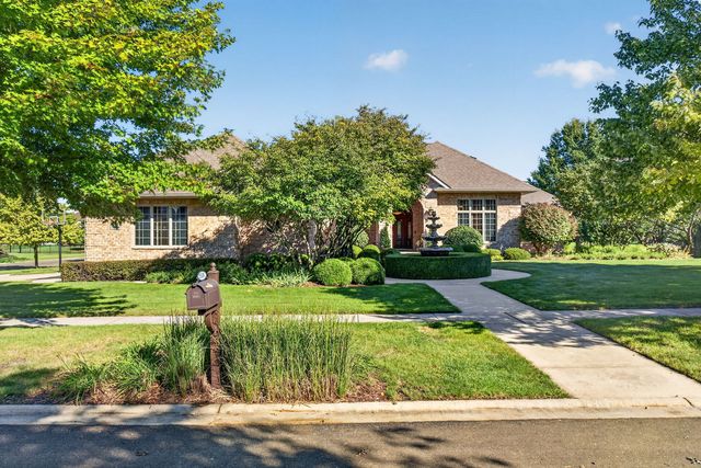 25118 W McMillin Drive, Channahon, IL 60410