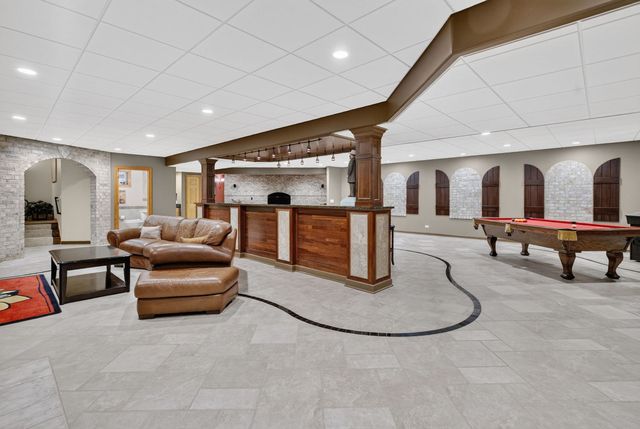 25118 W McMillin Drive, Channahon, IL 60410