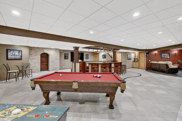 25118 W McMillin Drive, Channahon, IL 60410