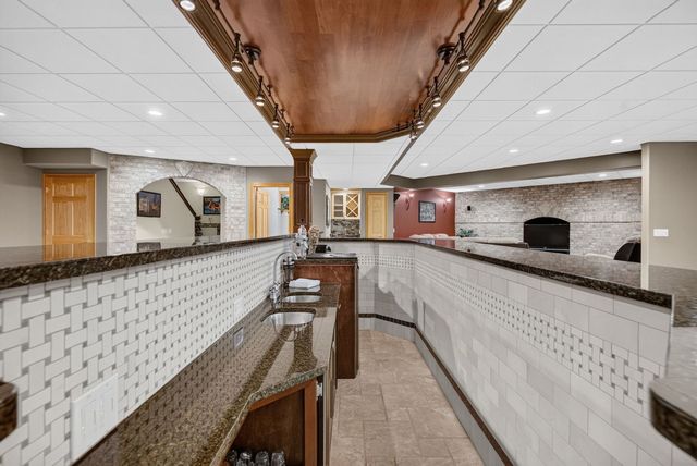 25118 W McMillin Drive, Channahon, IL 60410