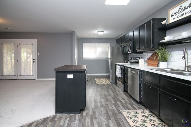 98 Peachtree Place, Warner Robins, GA 31088