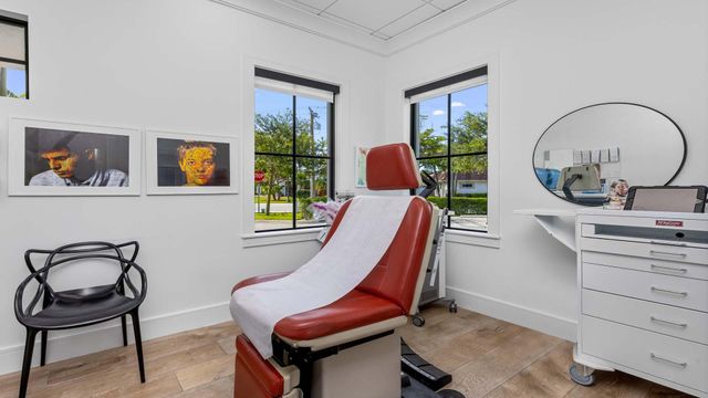 230 George Bush Boulevard, Delray Beach, FL 33444