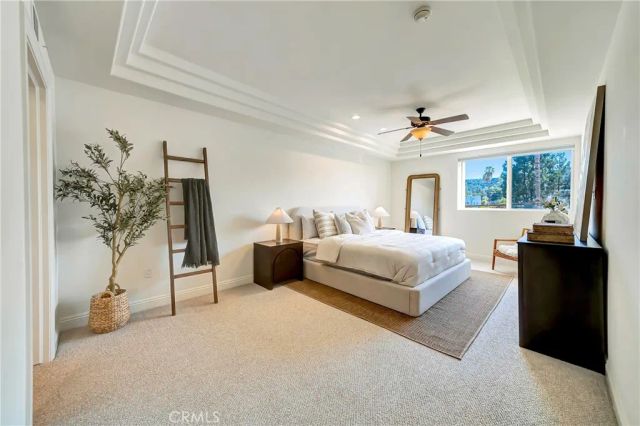 12044 Hoffman Street 303, Studio City, CA 91604