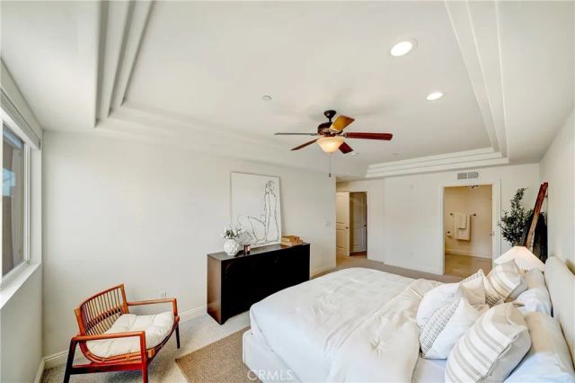 12044 Hoffman Street 303, Studio City, CA 91604