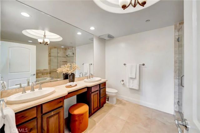 12044 Hoffman Street 303, Studio City, CA 91604