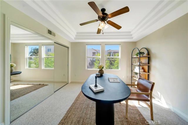 12044 Hoffman Street 303, Studio City, CA 91604