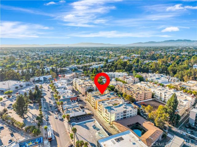 12044 Hoffman Street 303, Studio City, CA 91604