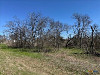 Lot 6 HWY 77, Lott, TX 76656