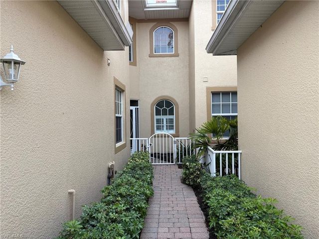 5670 Chelsey LN # 101, Fort Myers, FL 33912