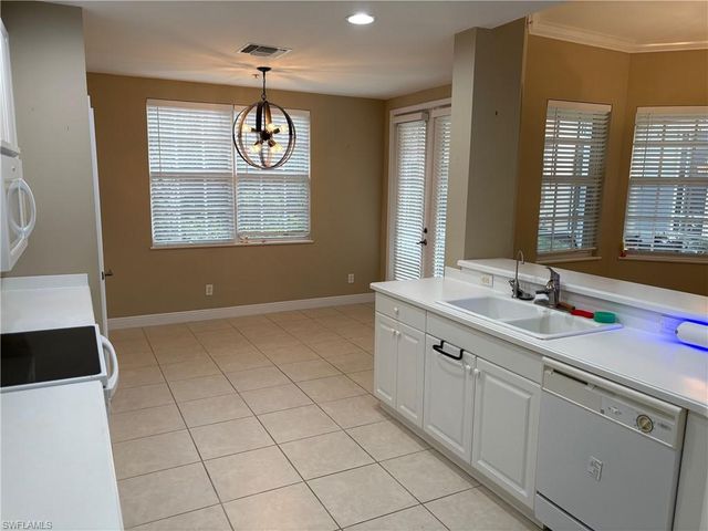 5670 Chelsey LN # 101, Fort Myers, FL 33912