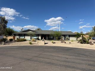 6051 N 23RD Place, Phoenix, AZ 85016