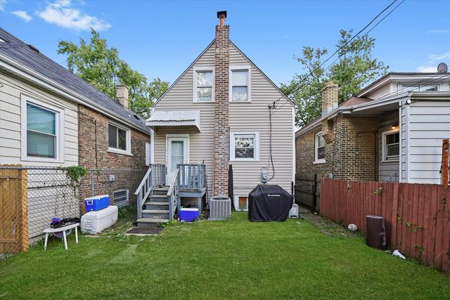 7130 S Seeley Avenue, Chicago, IL 60636