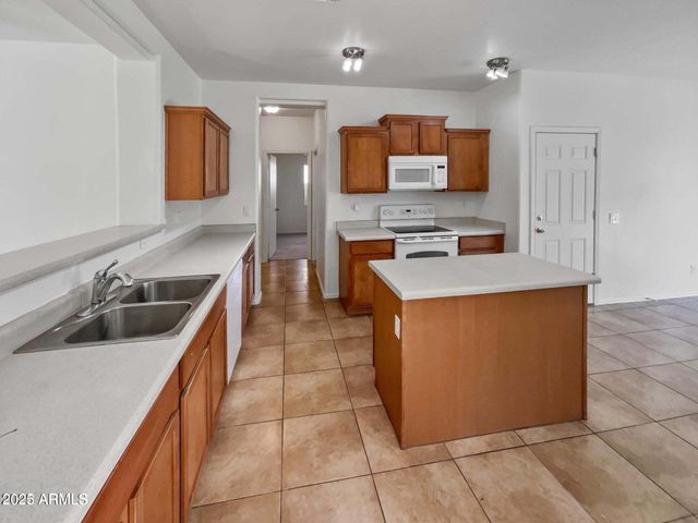 5339 W MALDONADO Road, Laveen, AZ 85339