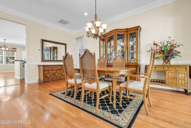 23 Summerwinds Drive, Lakewood, NJ 08701