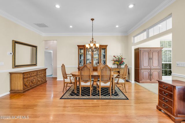 23 Summerwinds Drive, Lakewood, NJ 08701