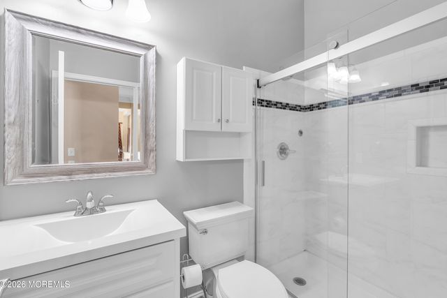 23 Summerwinds Drive, Lakewood, NJ 08701