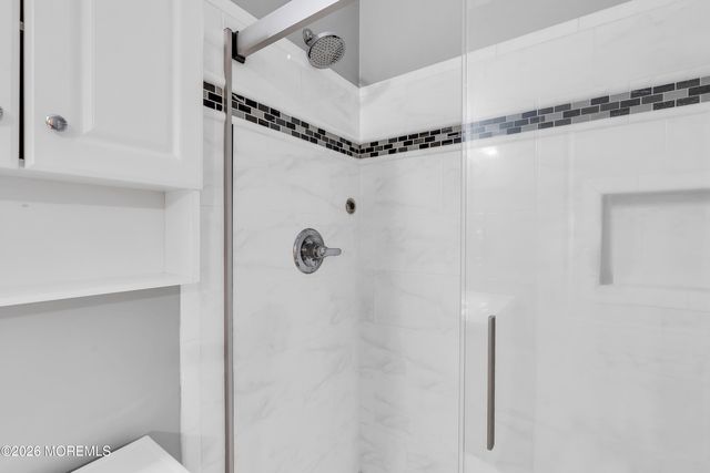 23 Summerwinds Drive, Lakewood, NJ 08701