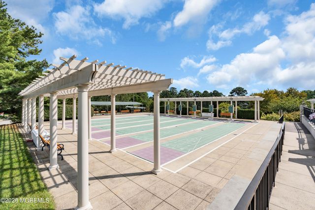 23 Summerwinds Drive, Lakewood, NJ 08701