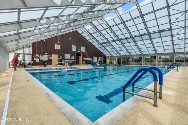 23 Summerwinds Drive, Lakewood, NJ 08701