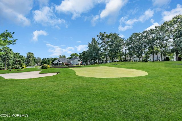 23 Summerwinds Drive, Lakewood, NJ 08701