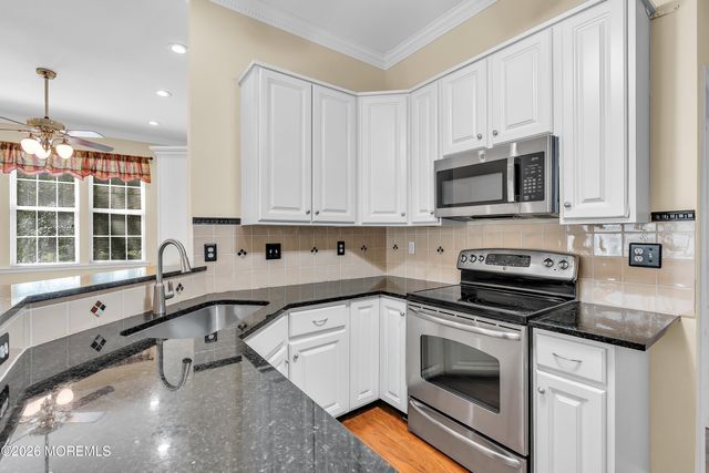 23 Summerwinds Drive, Lakewood, NJ 08701