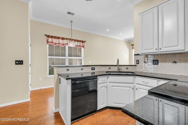 23 Summerwinds Drive, Lakewood, NJ 08701