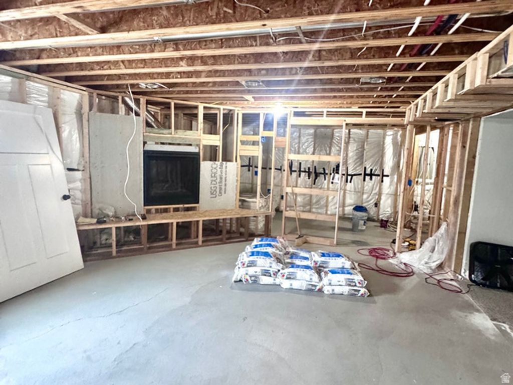 Image 36 of property listing at 992 N 600 E, Morgan, UT 84050