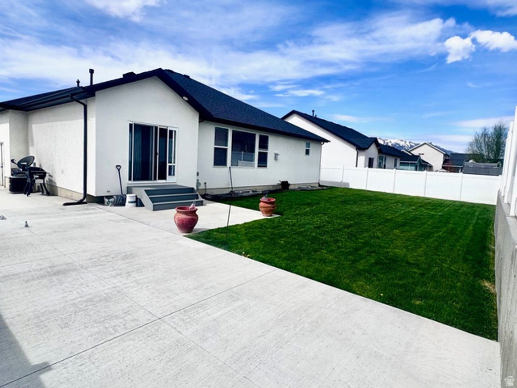 Image 9 of property listing at 992 N 600 E, Morgan, UT 84050