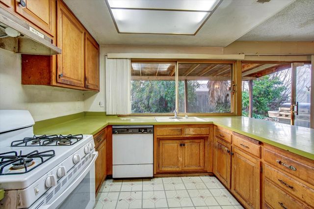 8144 Highwood Way, Orangevale, CA 95662