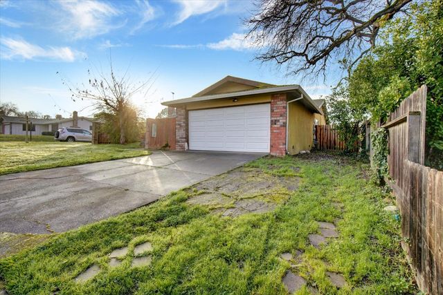 8144 Highwood Way, Orangevale, CA 95662